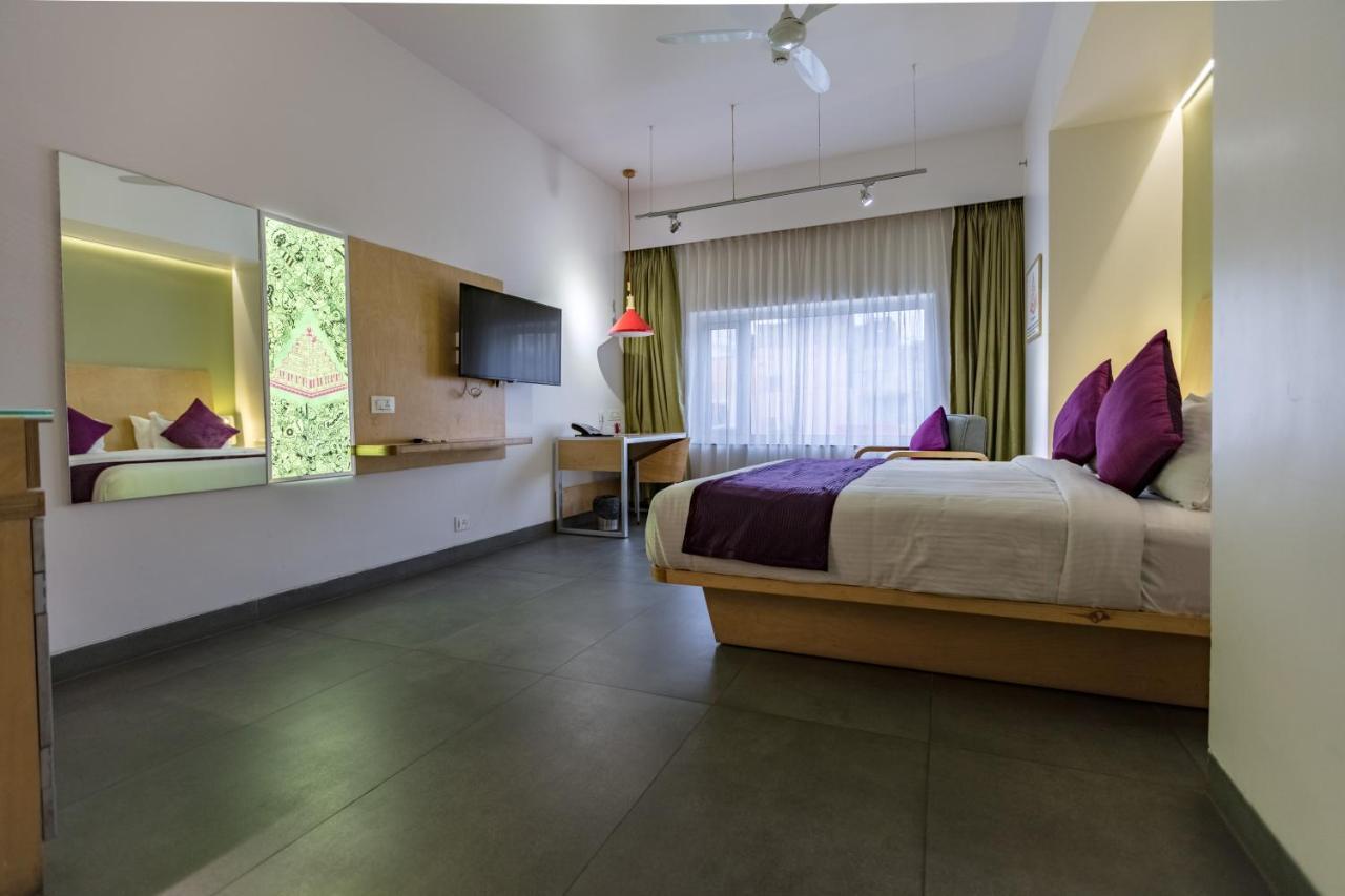 Hotel Aira Виджаявада Экстерьер фото