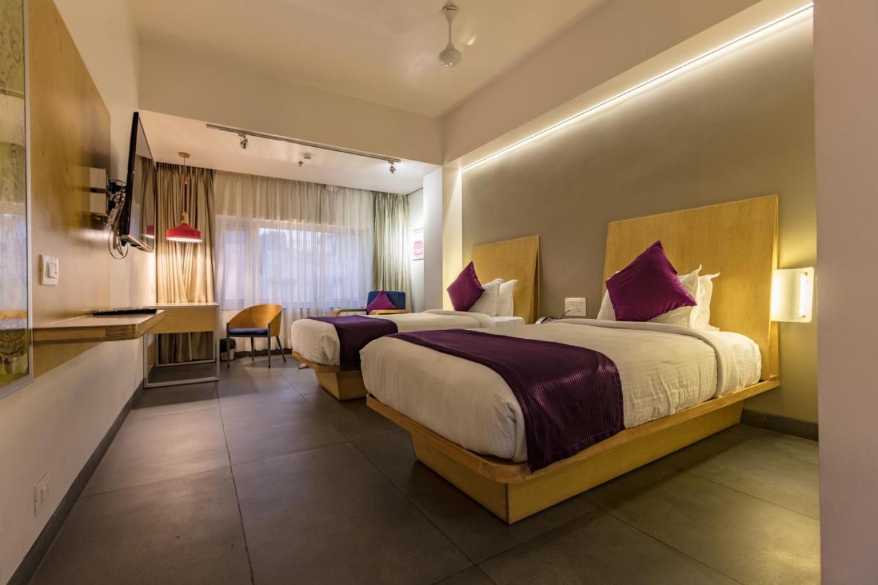 Hotel Aira Виджаявада Экстерьер фото