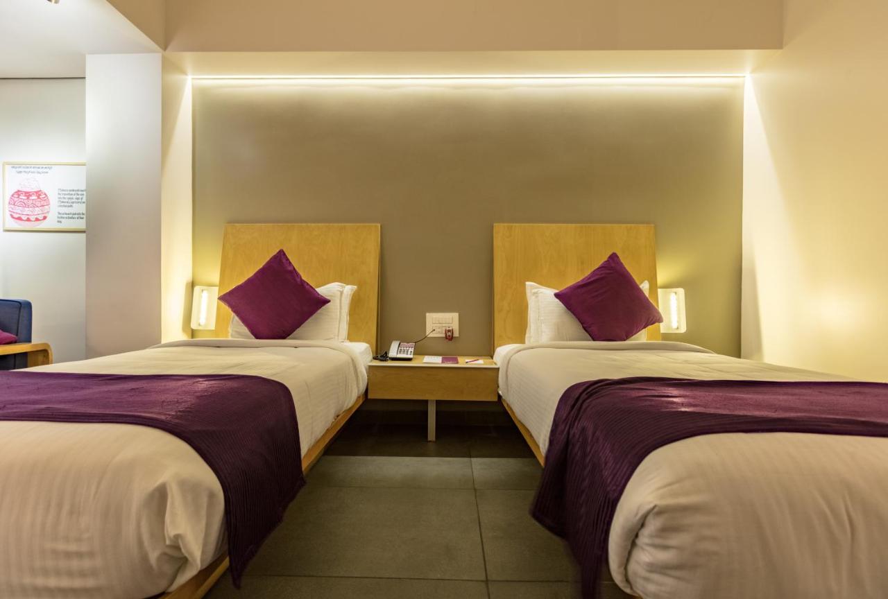 Hotel Aira Виджаявада Экстерьер фото